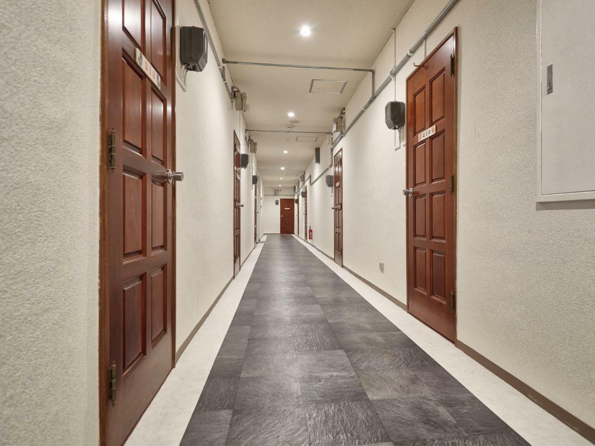 Okinawa City Hotel Экстерьер фото